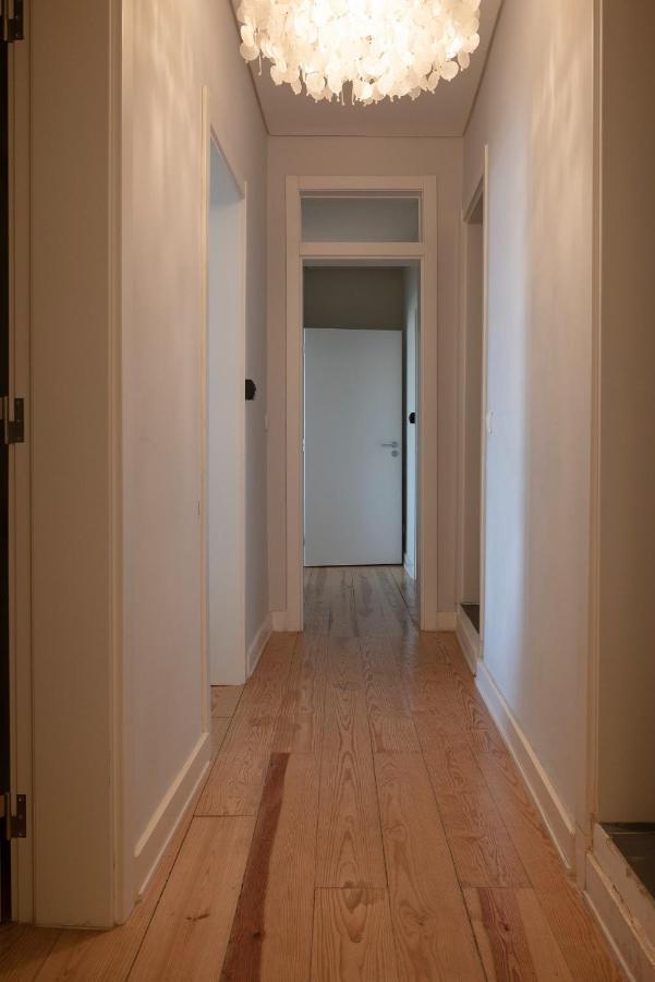 Single Room No Window