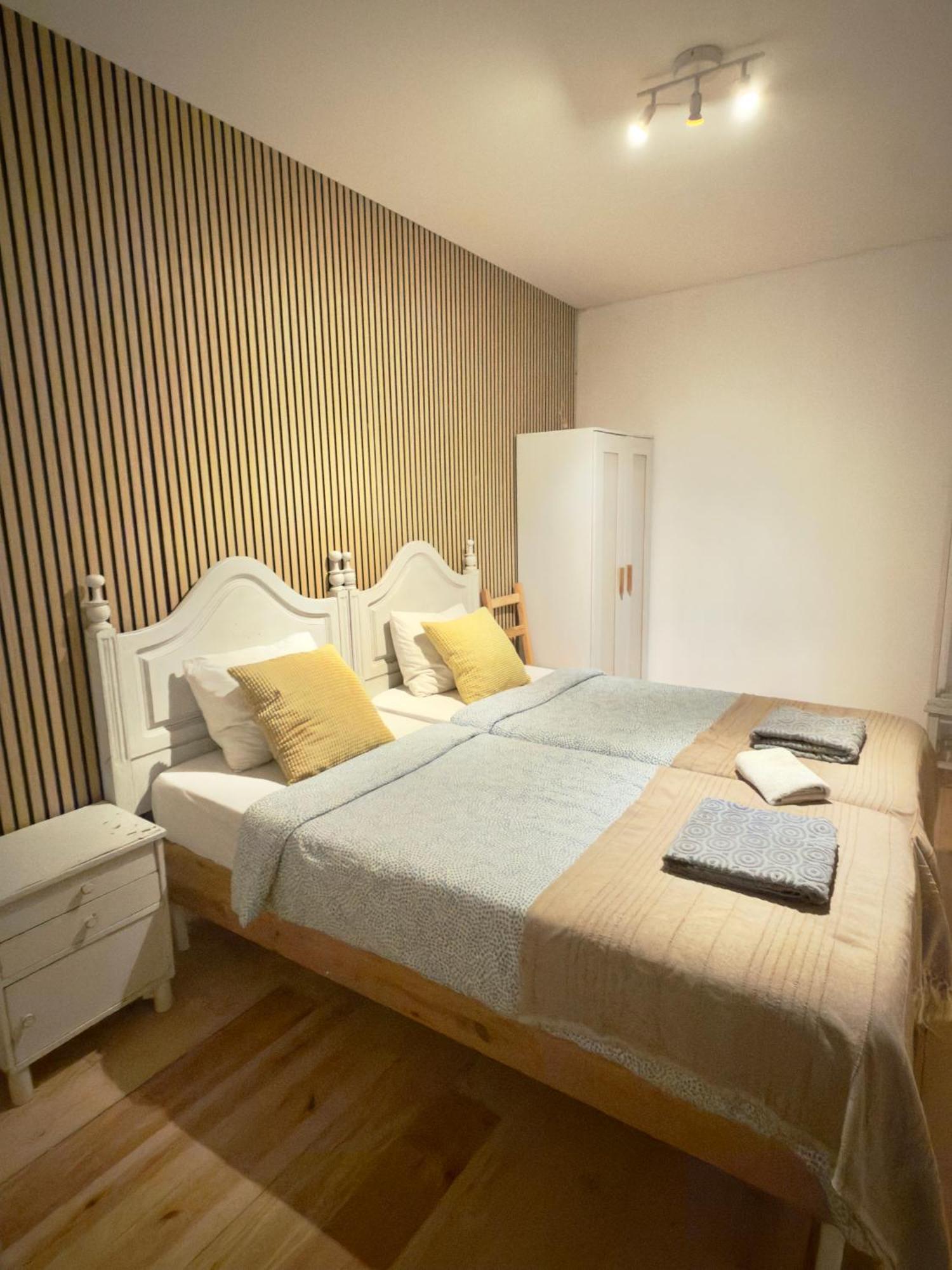 Standard Double Room No Window